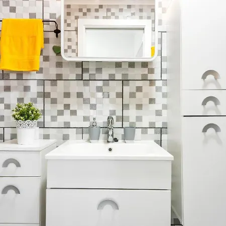 Διαμέρισμα 1B Divine Yomely Apartment Las America *